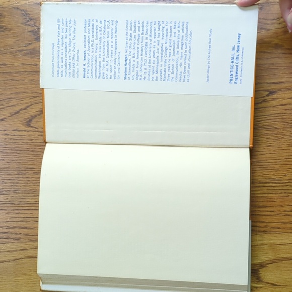 New Strategies For Public Affairs Reporting Hardcover Book Nonfiction Textbook - Picture 17 of 17